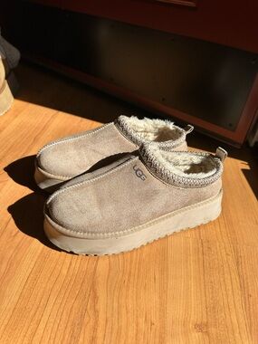 UGG Tazz in “Mustard Seed”